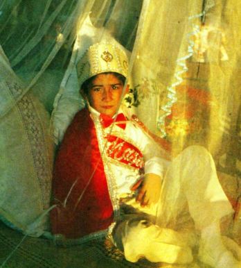 Photo of Turkish boy awaiting ceremonial circumcision